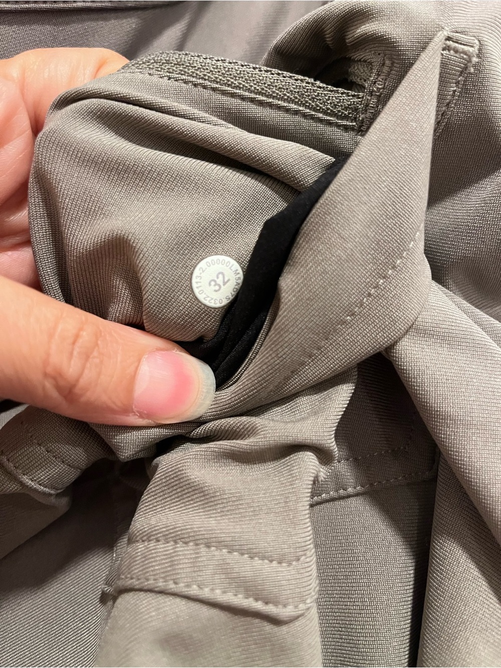 Lululemon athletica slim fit abc 5 pocket casual pants size 32 color nomad taupe - Picture 8 of 8